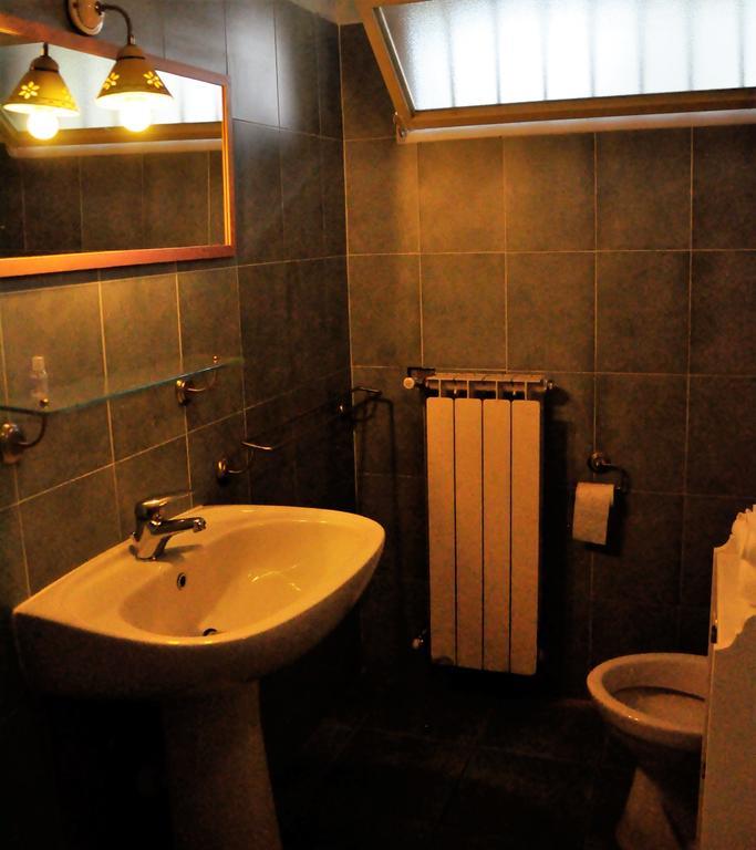 Premiata Osteria Dei Fiori Bed and Breakfast Cortiglione Εξωτερικό φωτογραφία